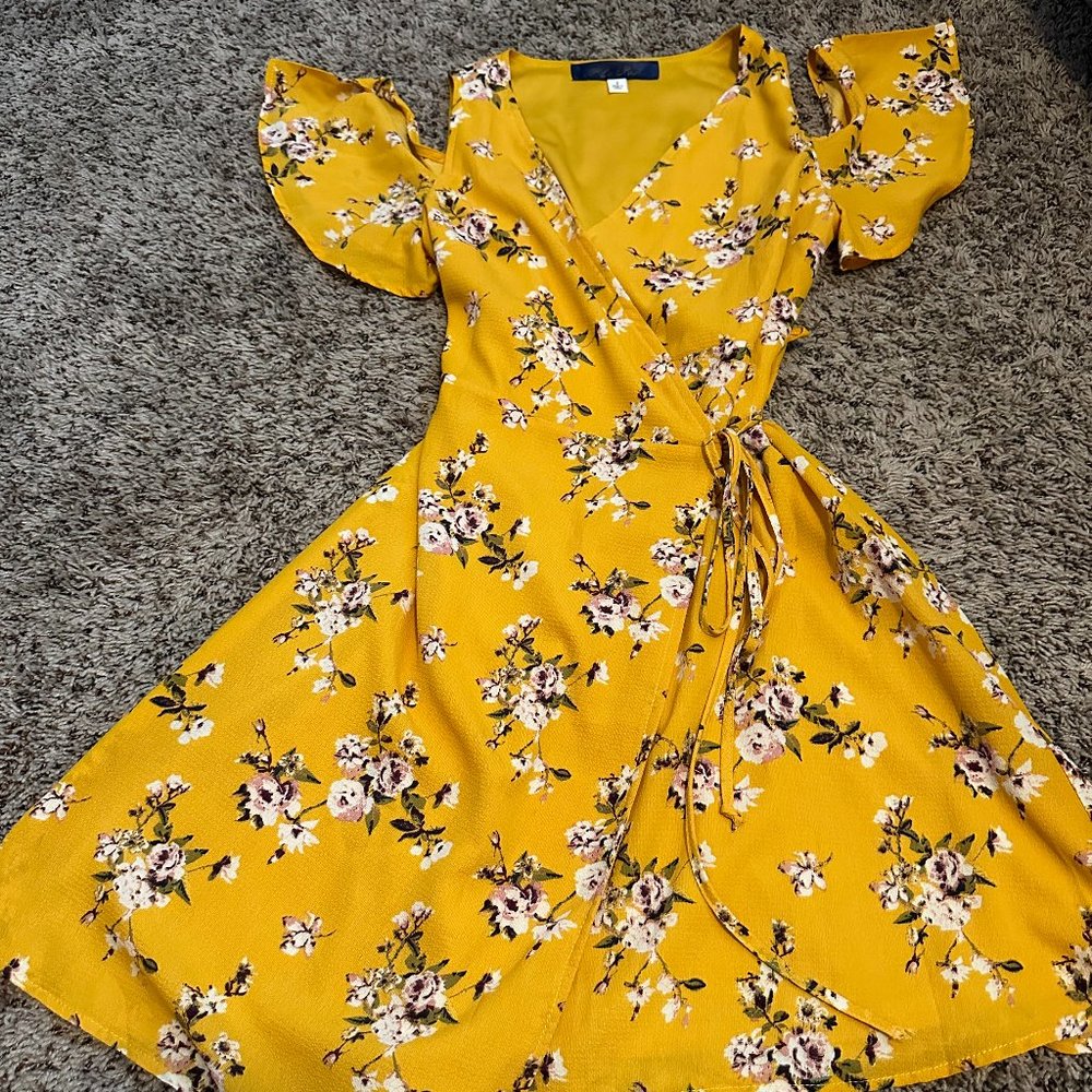 Yellow Floral Small Wrap Dress - Size Small
